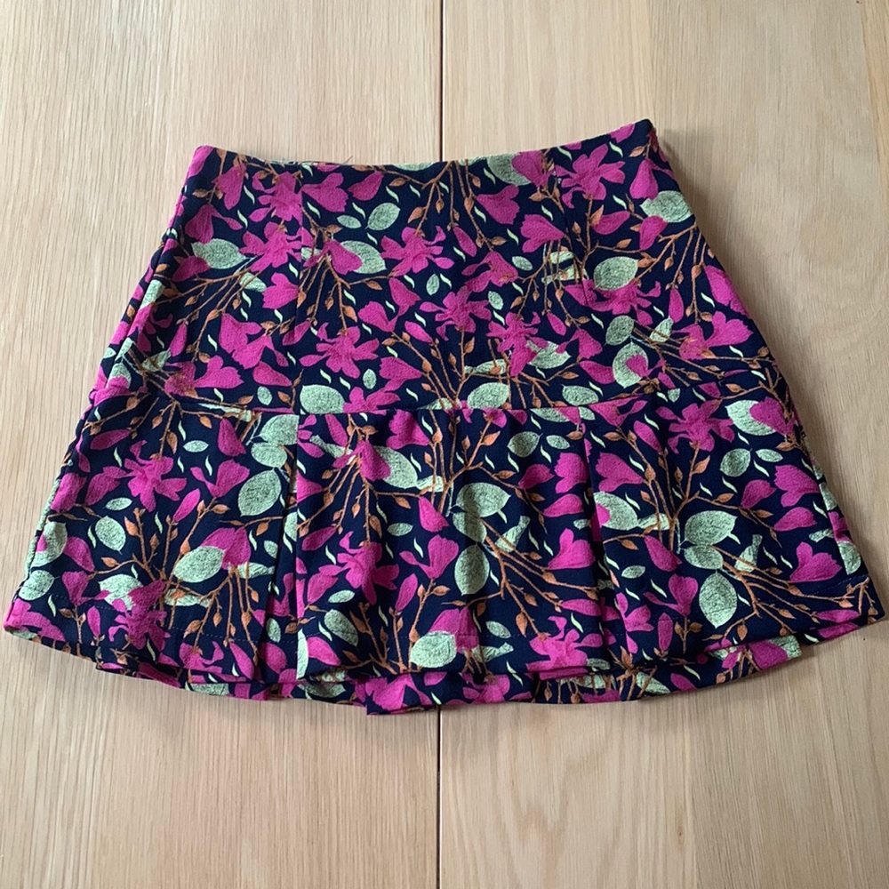 Farm Rio Mini Skirt with Drop Waist and Box Pleats S